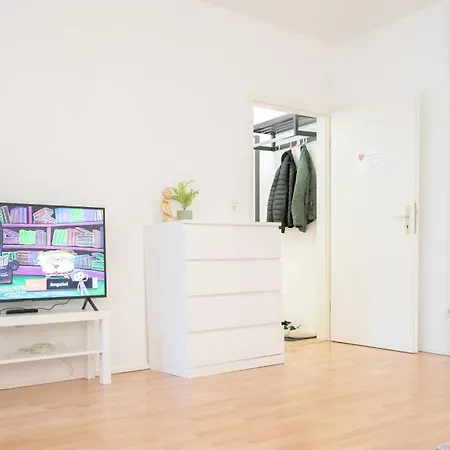 Lägenhet Praktisches 1-zimmer-apartment Mit Guter Anbindung, Nahe Universitaetsklinikum