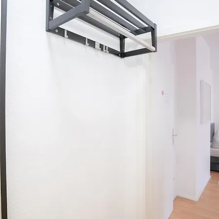 Praktisches 1-zimmer-apartment, Nahe Universitaetsklinikum, Ideal Fuer Monteure & Kurzaufenthalte Апартаменты *