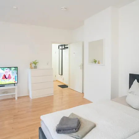 Praktisches 1-zimmer-apartment, Nahe Universitaetsklinikum, Ideal Fuer Monteure & Kurzaufenthalte Магдебург
